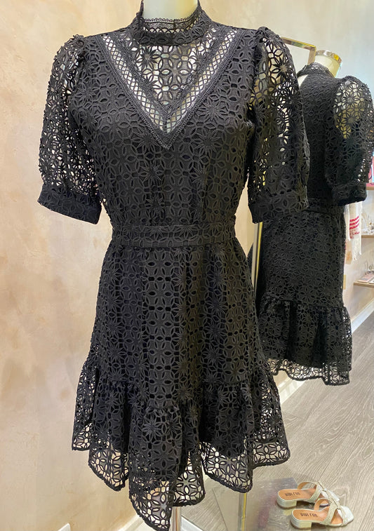 RENTAL Carolle lace dress