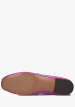 Load image into Gallery viewer, Suede Fuchsia Loafer
