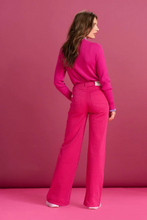 Load image into Gallery viewer, Wide Leg Jeans
