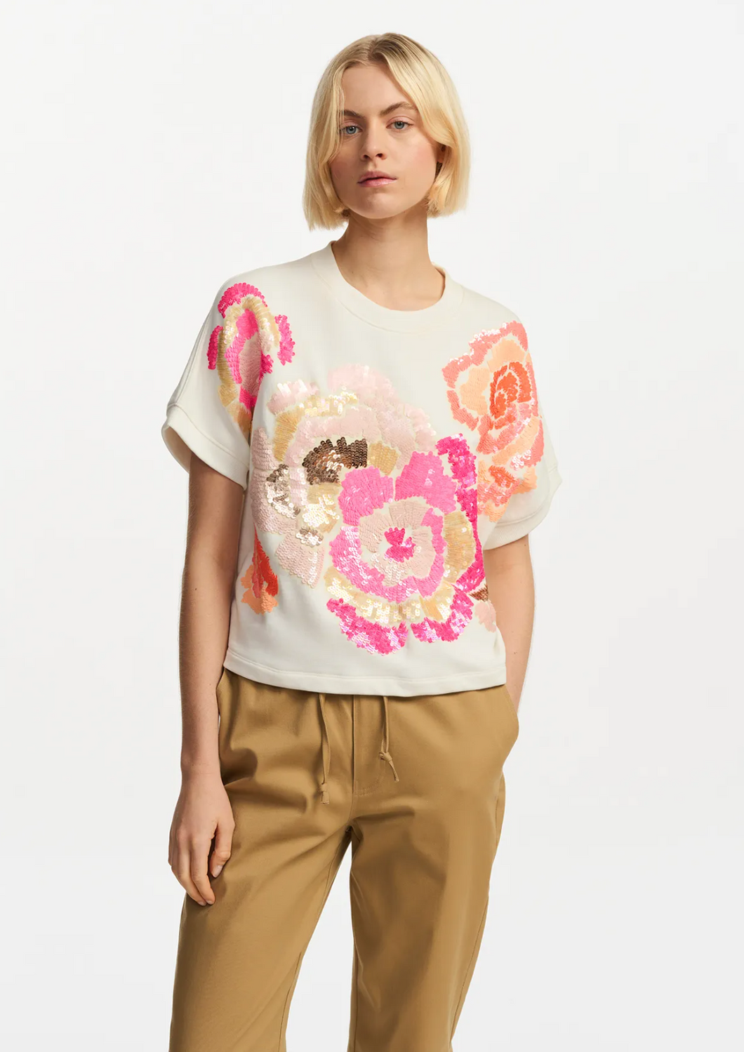 Floraly Embroidered Top