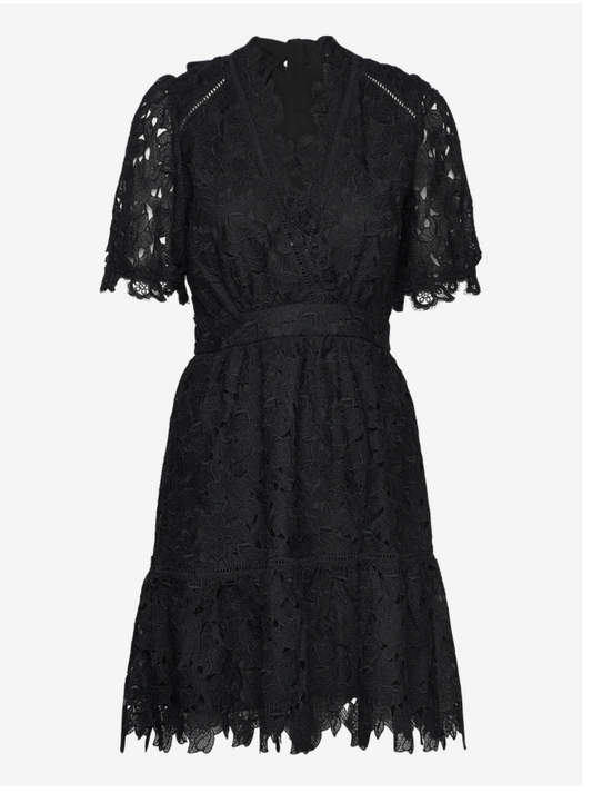 RENTAL Carolle lace dress