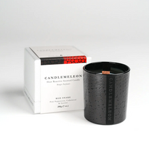 Load image into Gallery viewer, Candlemeleon Reactive Scented Candle
