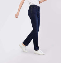 Load image into Gallery viewer, Dream straight jeans dark washed
